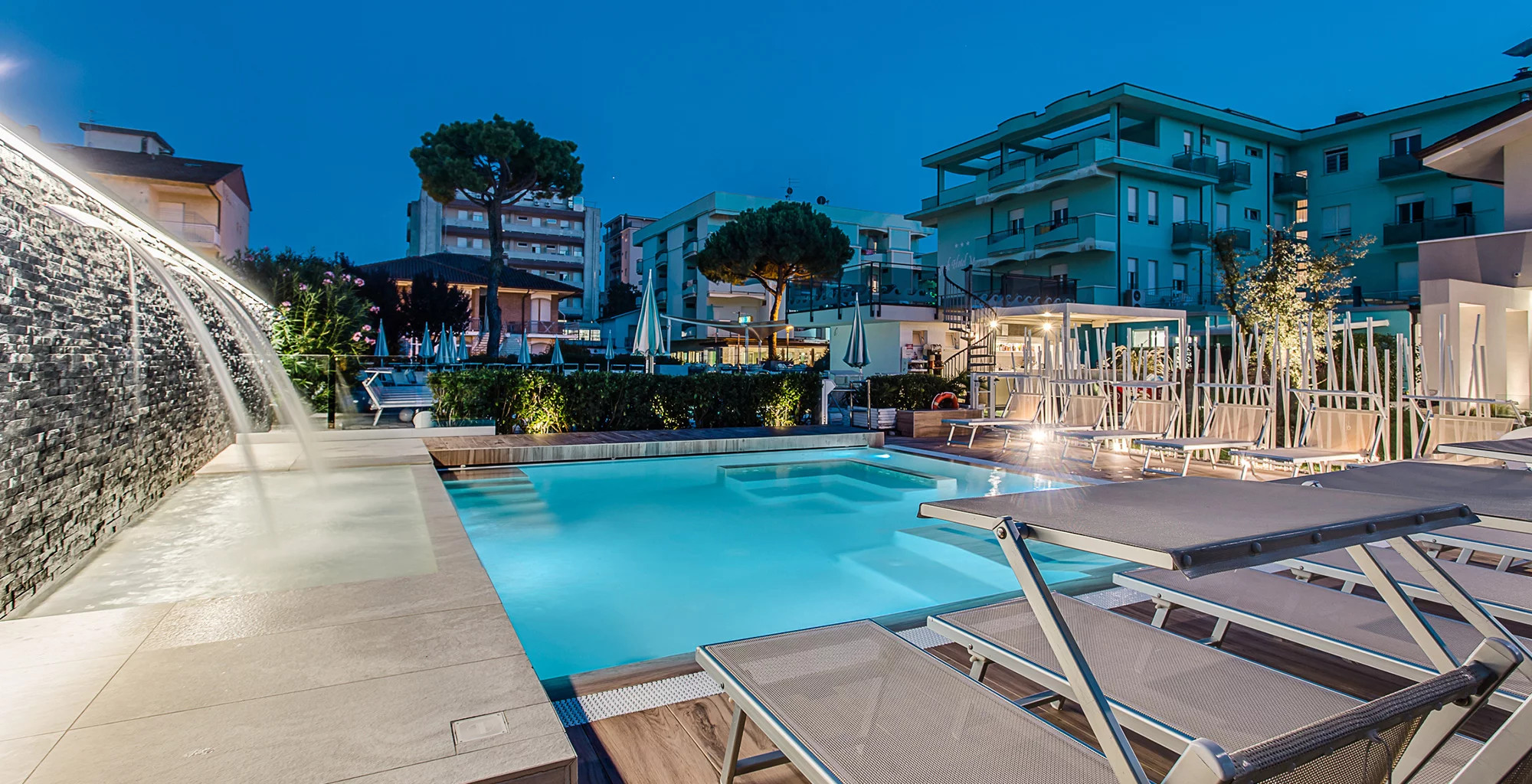 media.Park-Hotel-Morigi-Piscina1